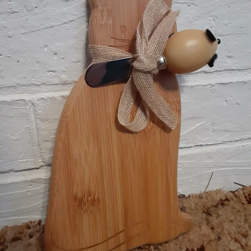 100% Bamboo Cat Cheese Board